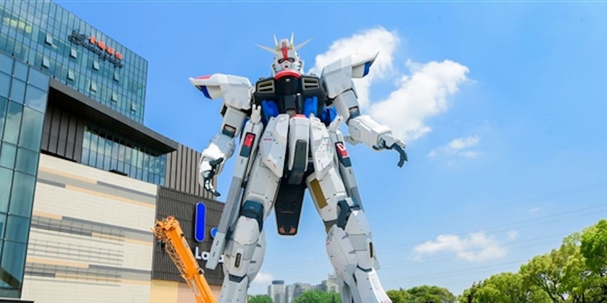Levensgroot Gundam-standbeeld wordt geopend in Shanghai