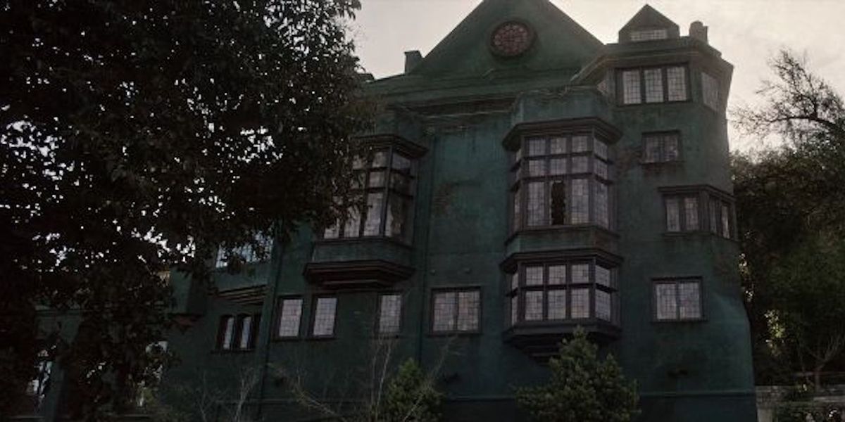 OA säsong 2 ger oss ett ännu bättre hus på Haunted Hill