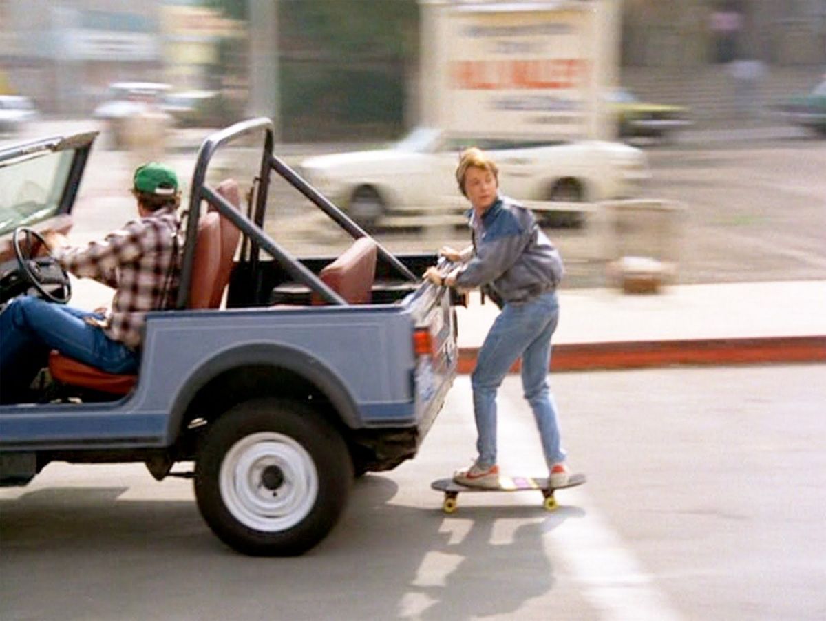 Michael J. Fox teve que aprender a andar de skate para voltar para o futuro?