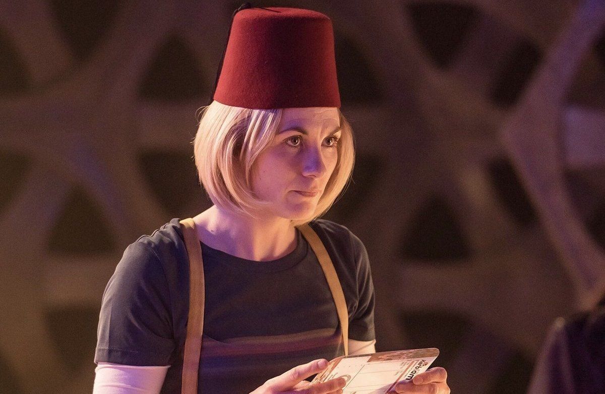 Doctor Who: Den trettende læge våbnet en klassisk garderobeartikel