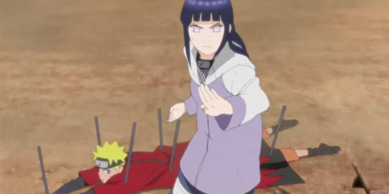  Hinata prøver å redde Naruto