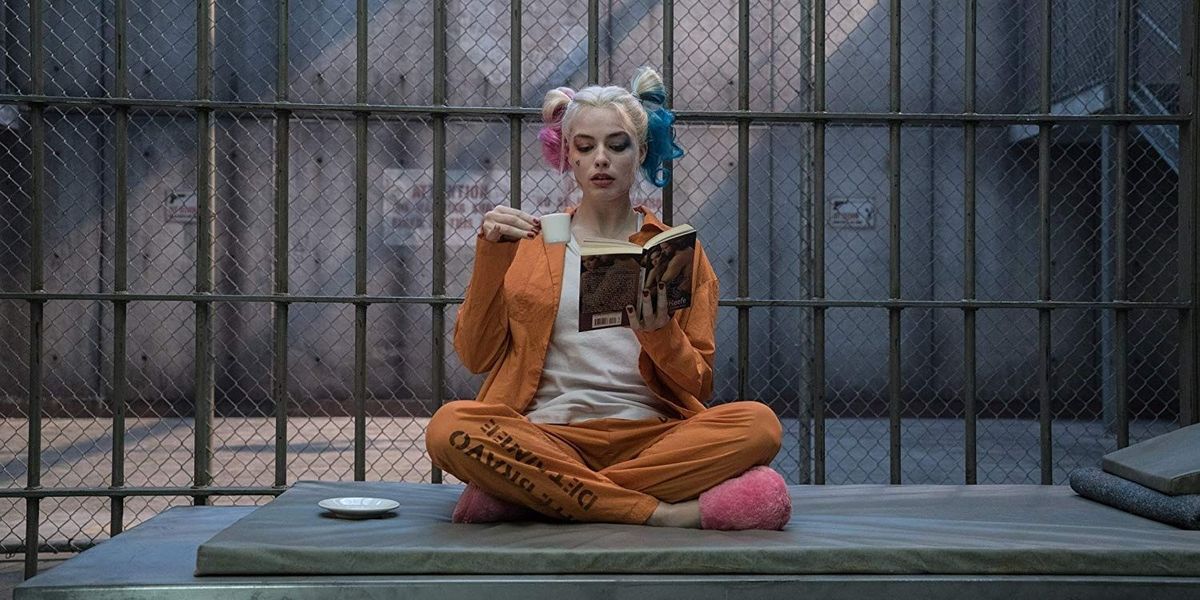 DC Comics: Harley Quinnin 10 parasta pukua, sijoitus