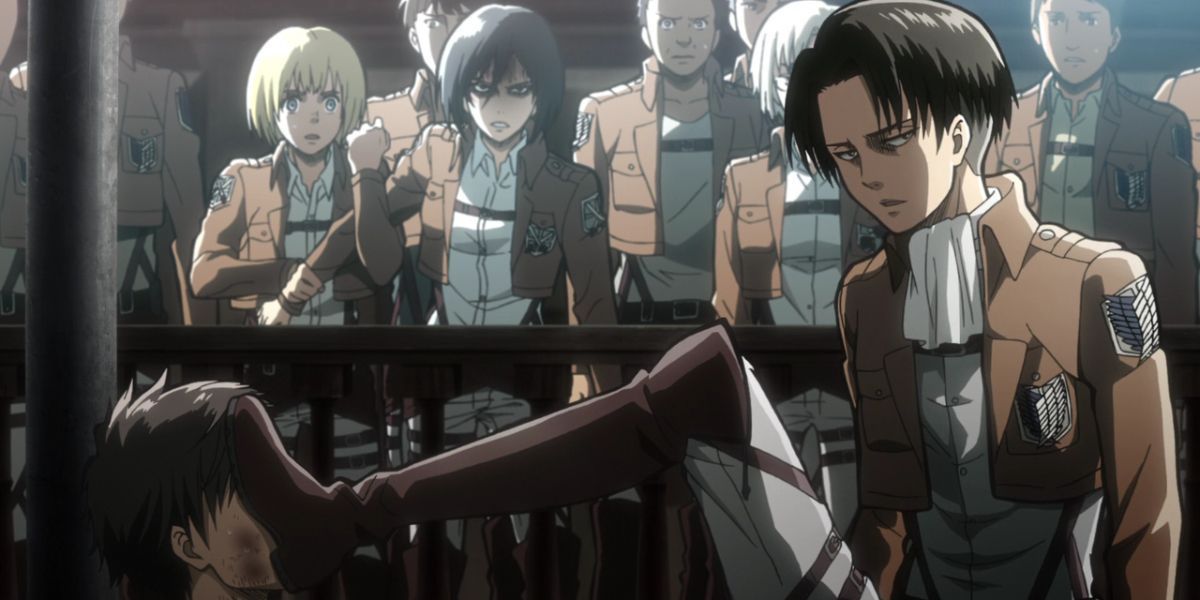 L'Attaque des Titans : Mikasa et Levi sont-ils liés ? (& 9 autres faits sur leur relation)