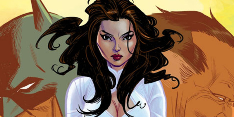   Talia Al Ghul met de hoofden van Batman en Ra's al Ghul behind her