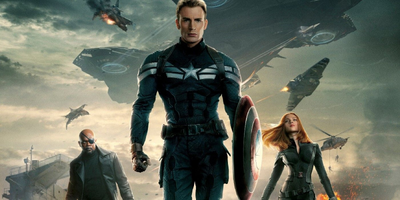   Steve Rogers pochoduje vpřed ve hře Captain America The Winter Soldier