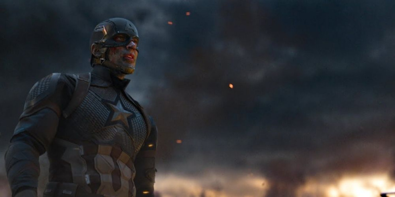   Kapten Amerika menghadap ke bawah Thanos' army in Avengers Endgame