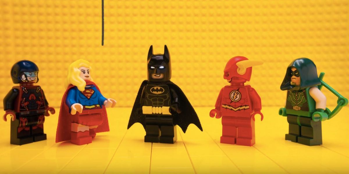 Titta: LEGO Batman-filmen passerar över med CWs Arrowverse