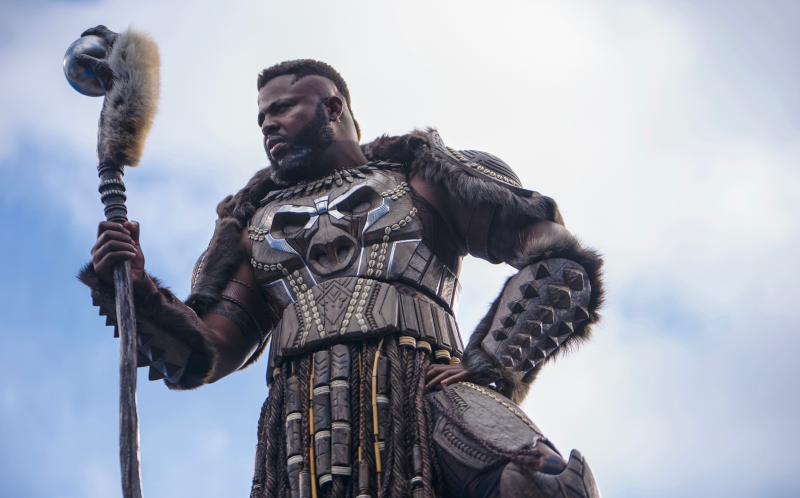 Črni panter 2 predstavlja M'Bakujev močan nov kostum Wakanda Forever