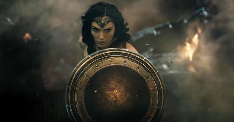 تكشف Gal Gadot عن أصل فيلم 'باتمان ضد سوبرمان' من فيلم Wonder Woman