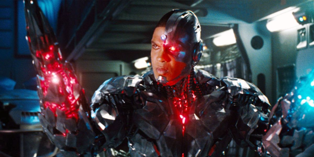 „Justice League“ istorija „Įjungia“ Kyborgą, žada Zacką Snyderį