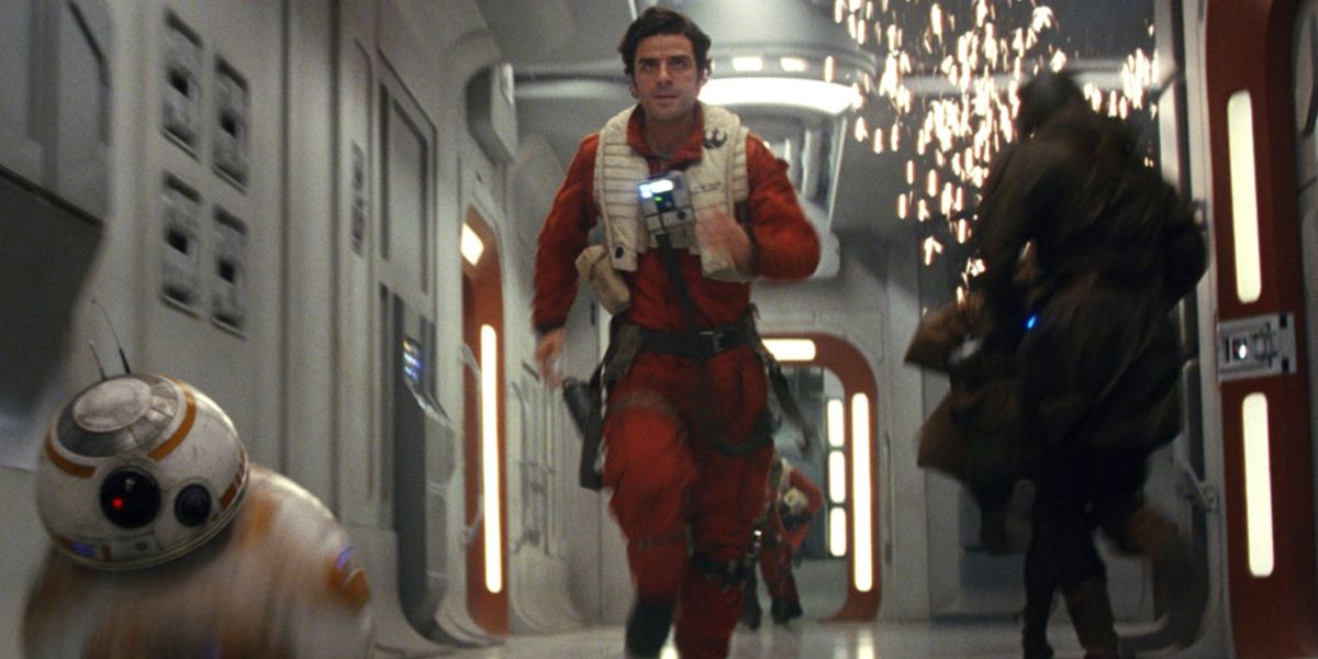 Star Wars: Gli Ultimi Jedi - Perché Rian Johnson ha tagliato l'apertura alternativa del film