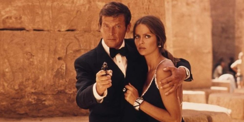 Джеймс Бонд: Защо Роджър Мур напусна франчайза 007