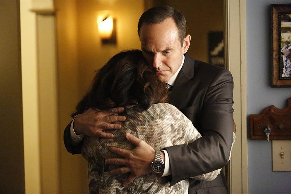 'Agents of SHIELD' Cast & Creators Weather 'Aftershocks,' Answer Burning Questions