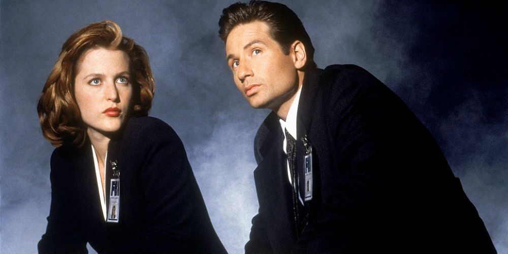 เพลงธีม X-Files มีเนื้อเพลงแล้ว - บรรเลงโดยนักแสดงและผู้สร้างรายการ