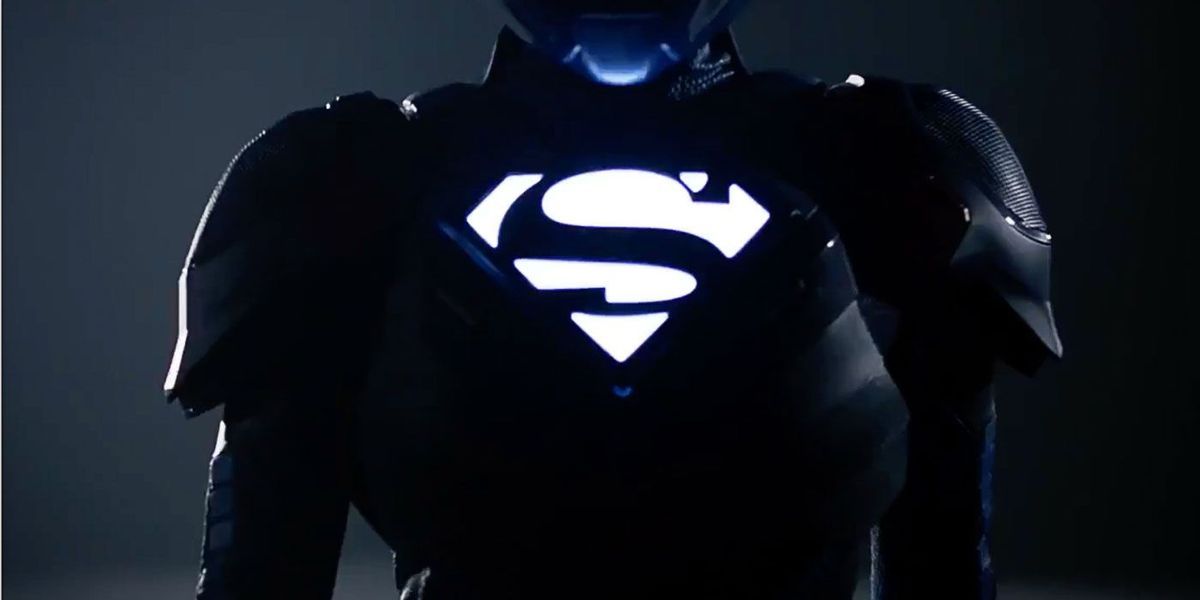 Supergirl iegūst traku jaunu uzvalku 4. sezonas treilerā