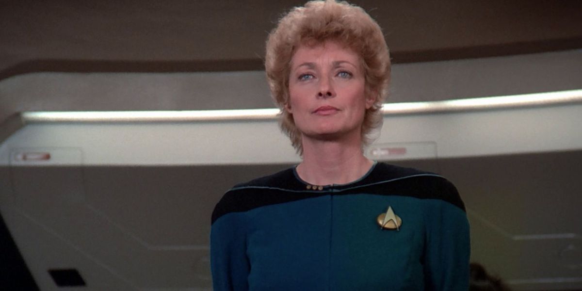 Star Trek: The Next Generation - ทำไม Katherine Pulaski ของ Diana Muldaur ถึงจากไปหลังจากซีซั่น 2