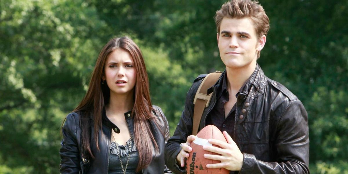 The Vampire Diaries: Perché Elena pensa di aver incontrato prima Stefan (quando in realtà era Damon)