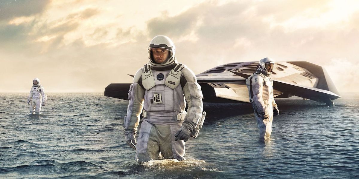 Netflix's Lost in Space ทำได้แค่ฉากที่ดีที่สุดของ Interstellar - Only Better