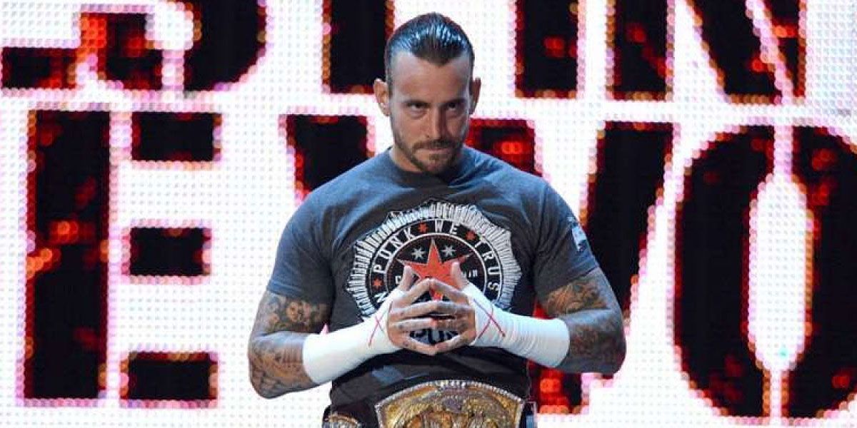 Ipinaliwanag ni CM Punk Kung Paano Siya Pinaniwala ni Fox na Bumalik sa WWE