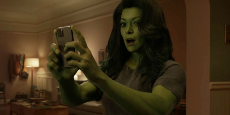 Komentarze She-Hulk Star do porównania Deadpool