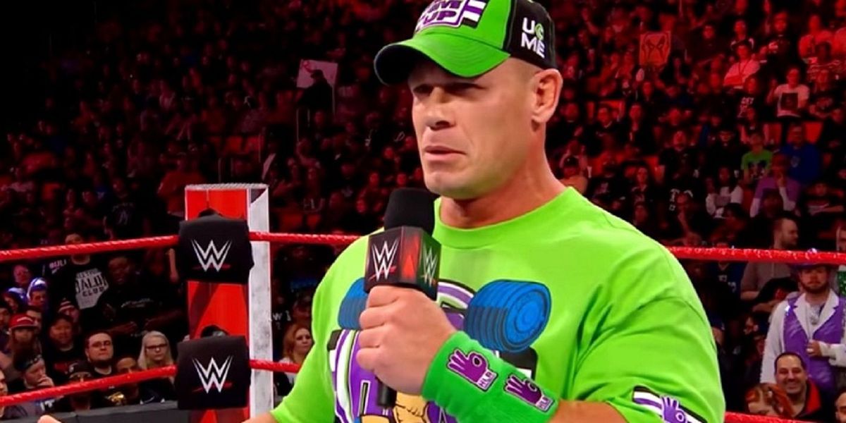 John Cena는 자신이 WWE를 '등등에서'운반했다고 부인합니다.